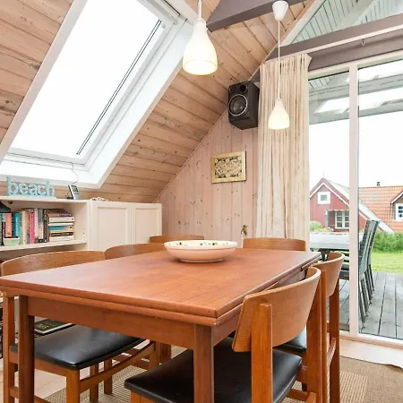 Two-bedroom In 10 *